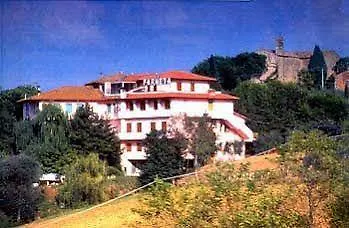 ホテル Ristorante Farneta