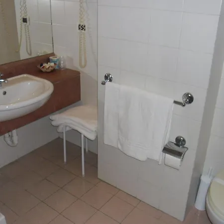 Hotel Ristorante Farneta 3*