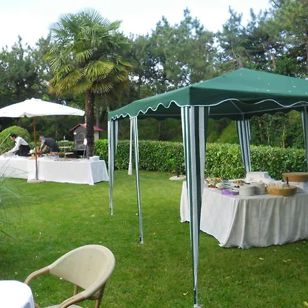 法尔内塔餐厅酒店 3* 哥尔顿